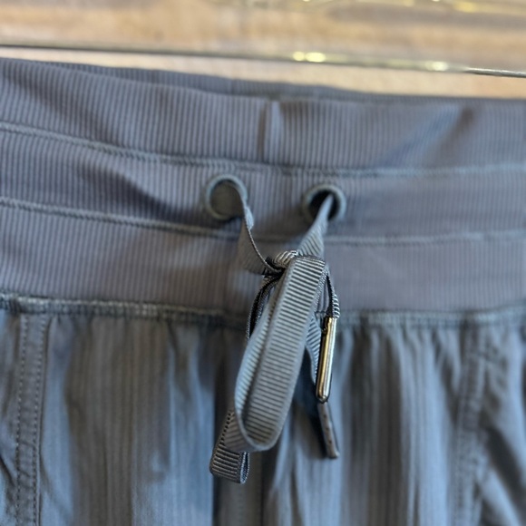 Lululemon Pants Dance Studio Mid-Rise Jogger Full Length Size 10 Teal - Picture 3 of 8